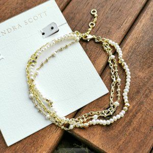 Scarlet Chain Bracelet. Gold White Pearl